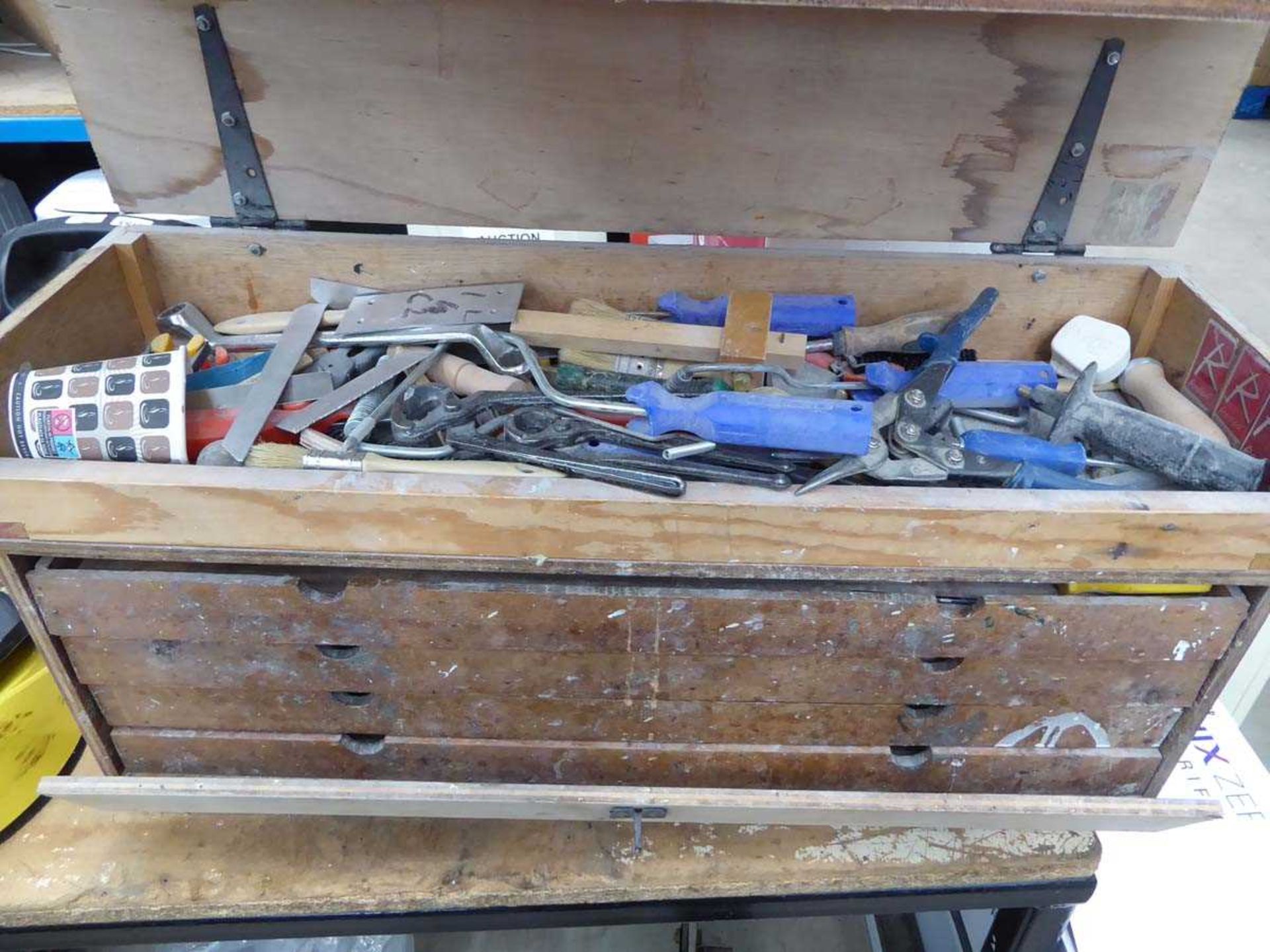 +VAT Carpenters type tool chest with tooling; brushes, rollers, snips, spanners etc - Image 2 of 3