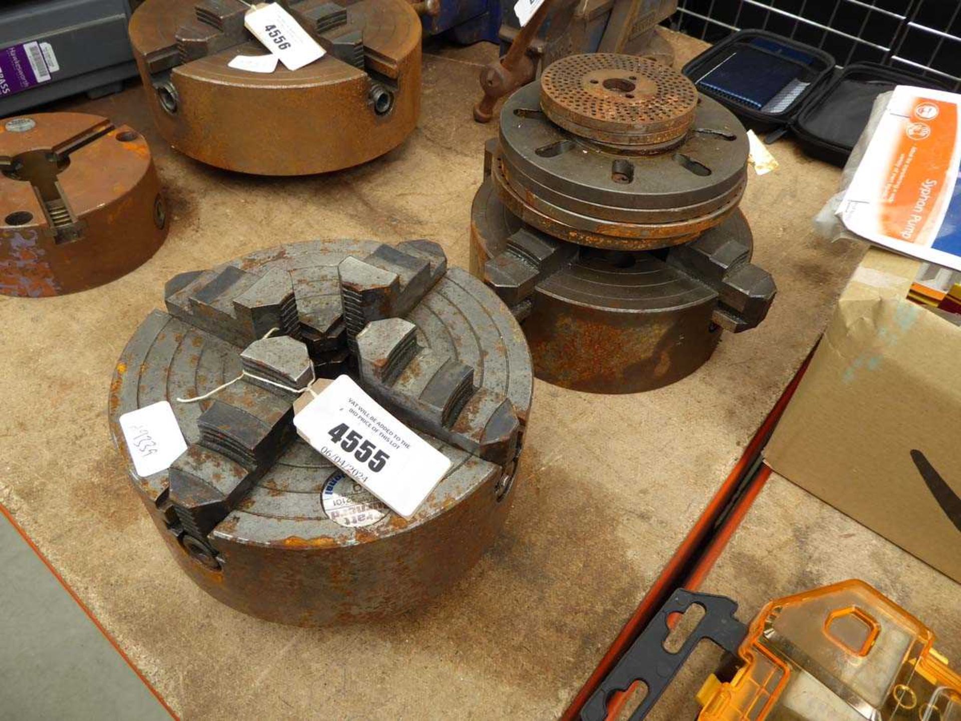 +VAT Pratt Burnerd 4 jaw chuck plus another similiar and a number of face plates