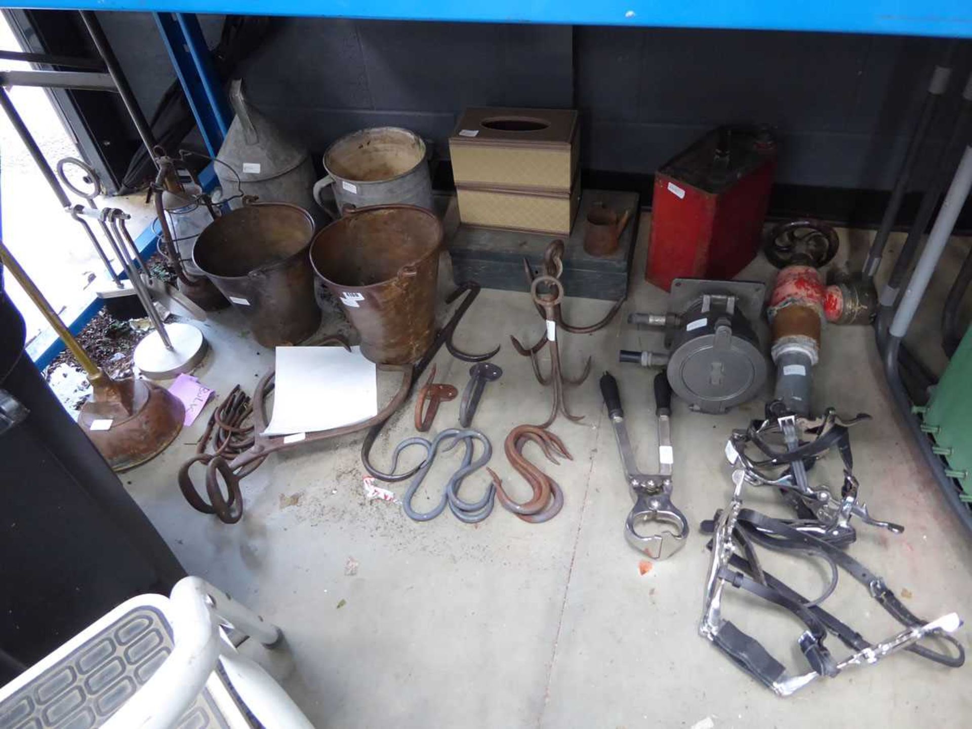 Quarter underbay containing items to inc. vintage can, horse bits, galvanised buckets, lamps, hooks,