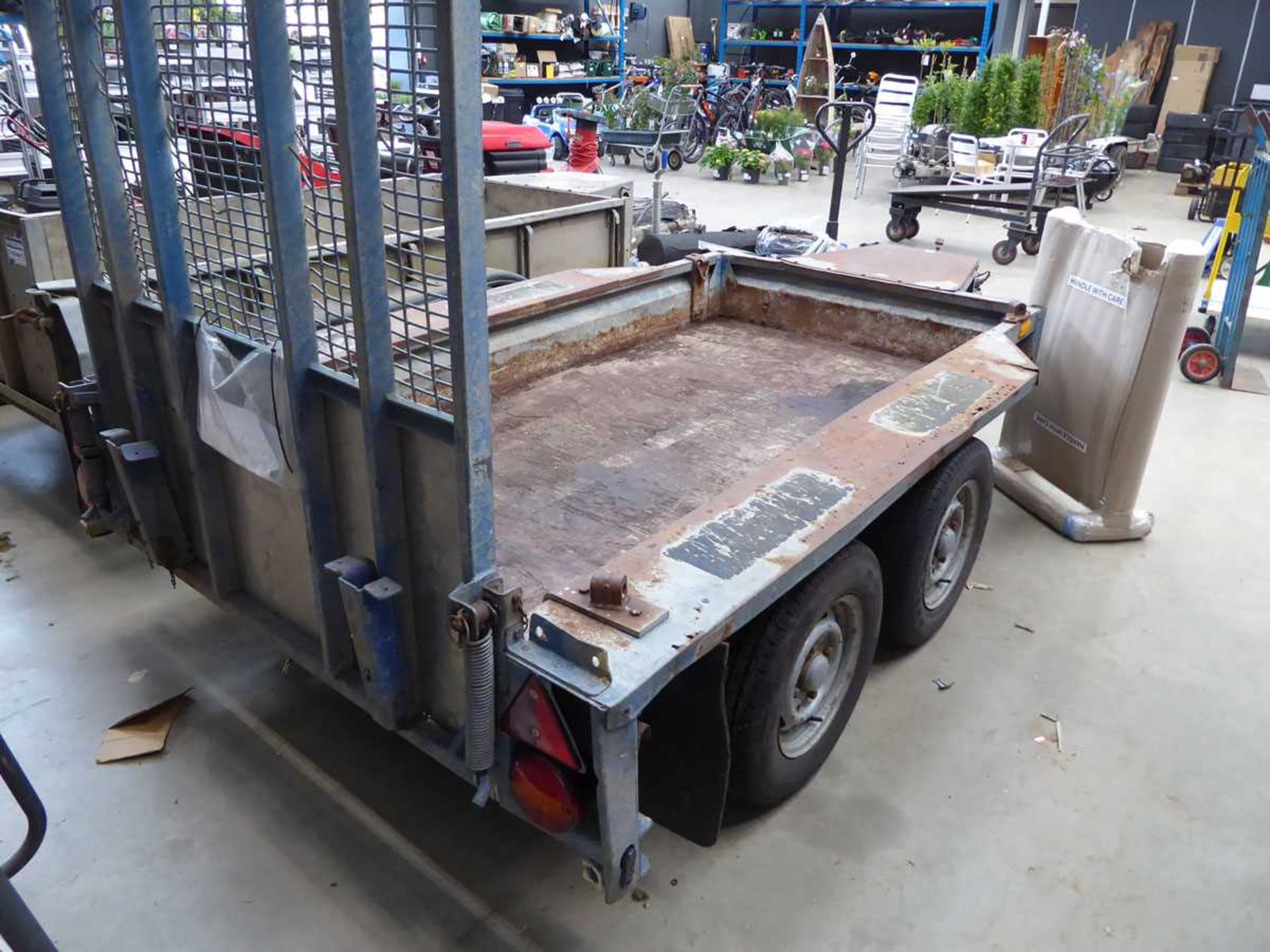 +VAT Blue plant trailer with fold-down tailgate ramp - Image 5 of 5