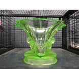 Green glass art deco style centre piece bowl Item seems to be in generally good condition with no