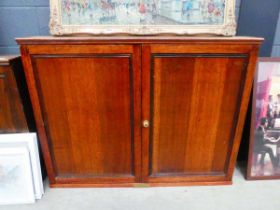 Oak double door cabinet