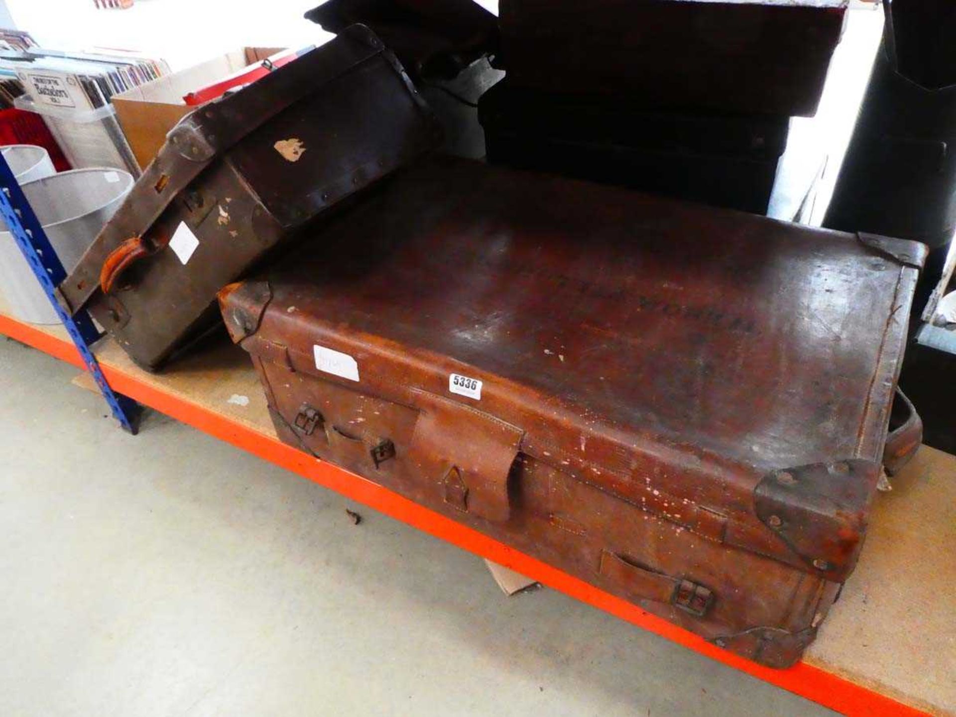 2 vintage travelling cases