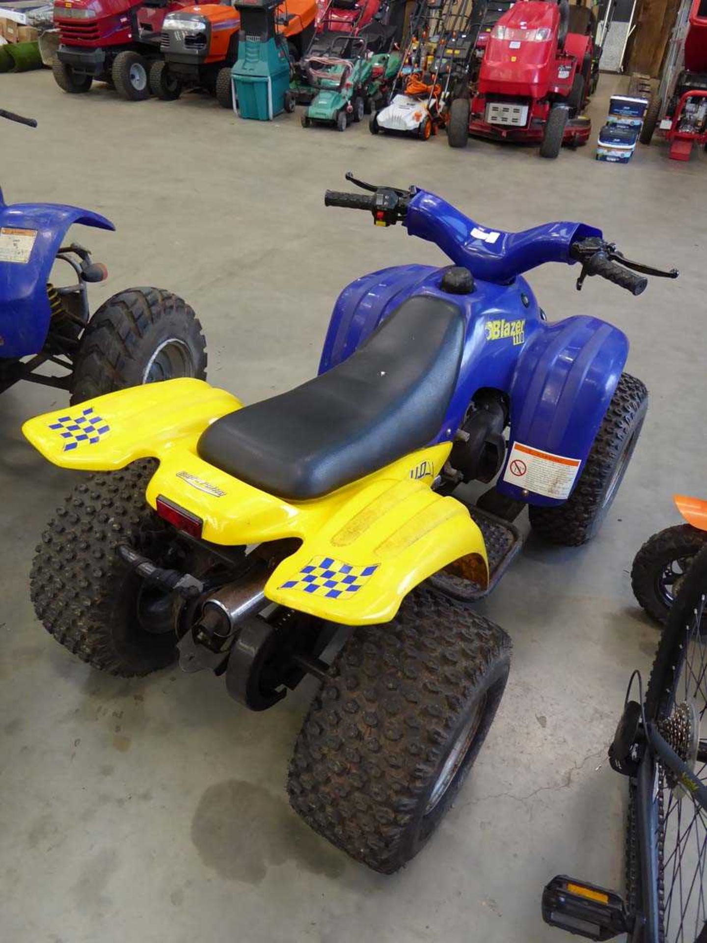 Motorama Blazer 110cc petrol powered blue and yellow quadbike - Image 4 of 4