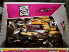 Box containing a qty of loose cutlery