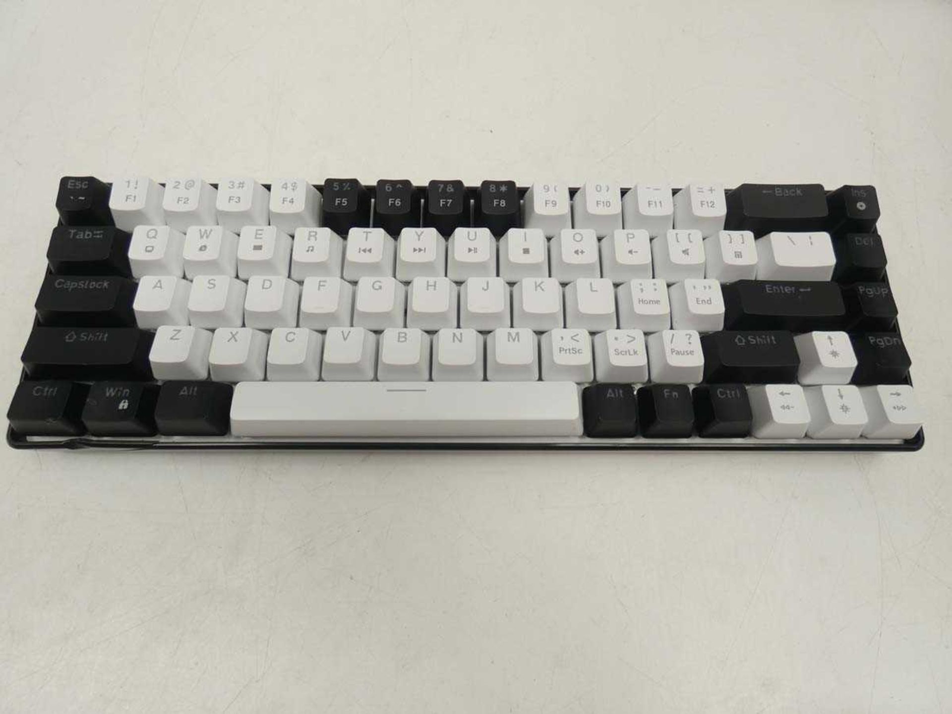 +VAT HXSJ 68 key mechanical keyboard