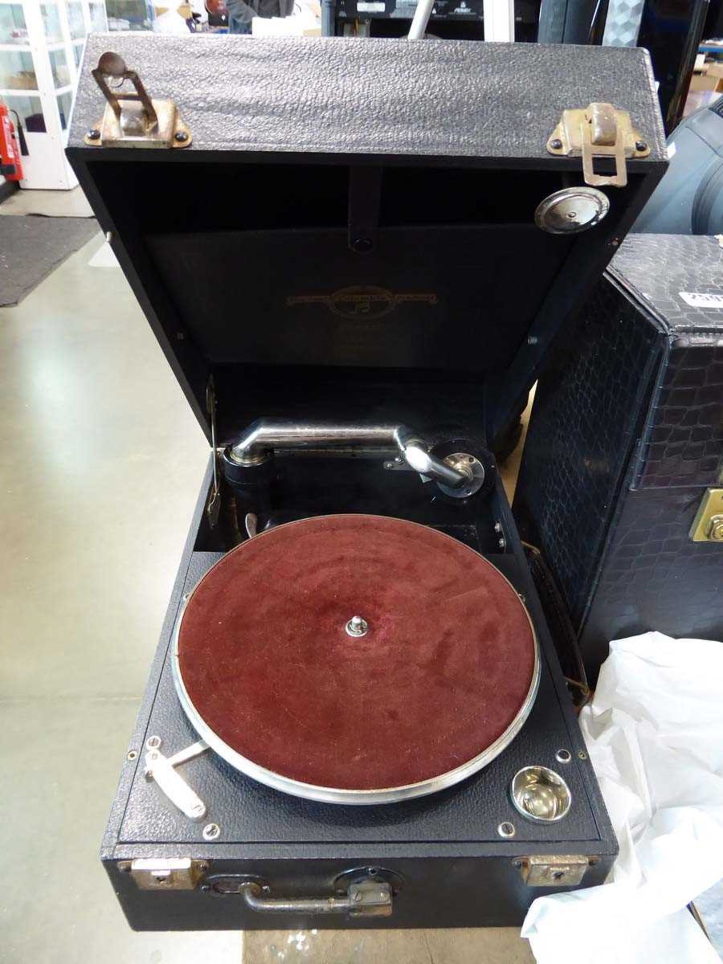 Columbia Viva tonal manual record player