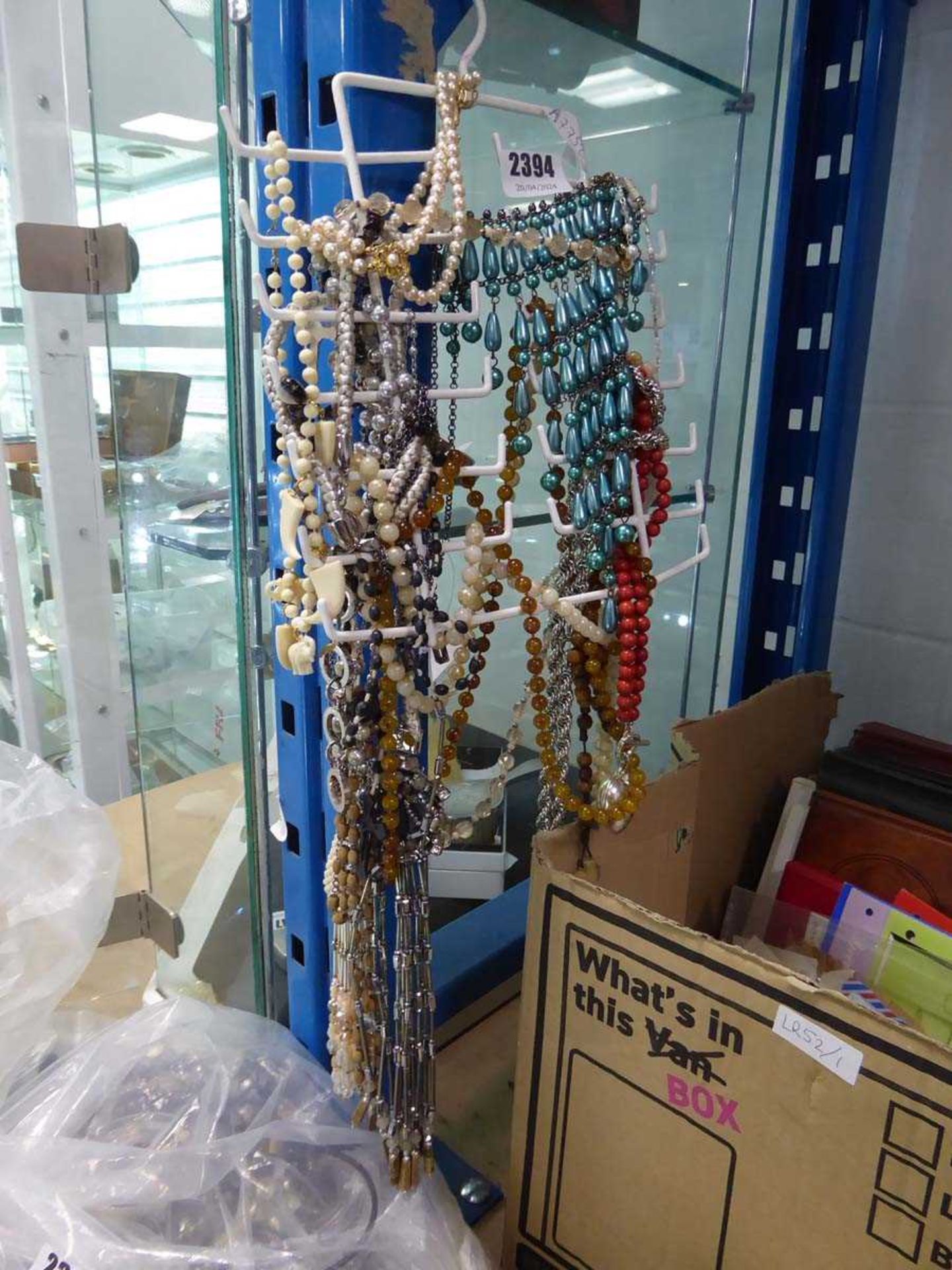 Quantity of necklaces