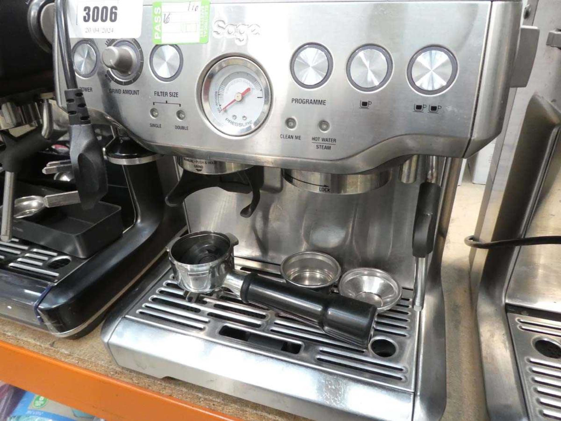 +VAT Unboxed Sage Barista Express coffee machine - Image 2 of 2