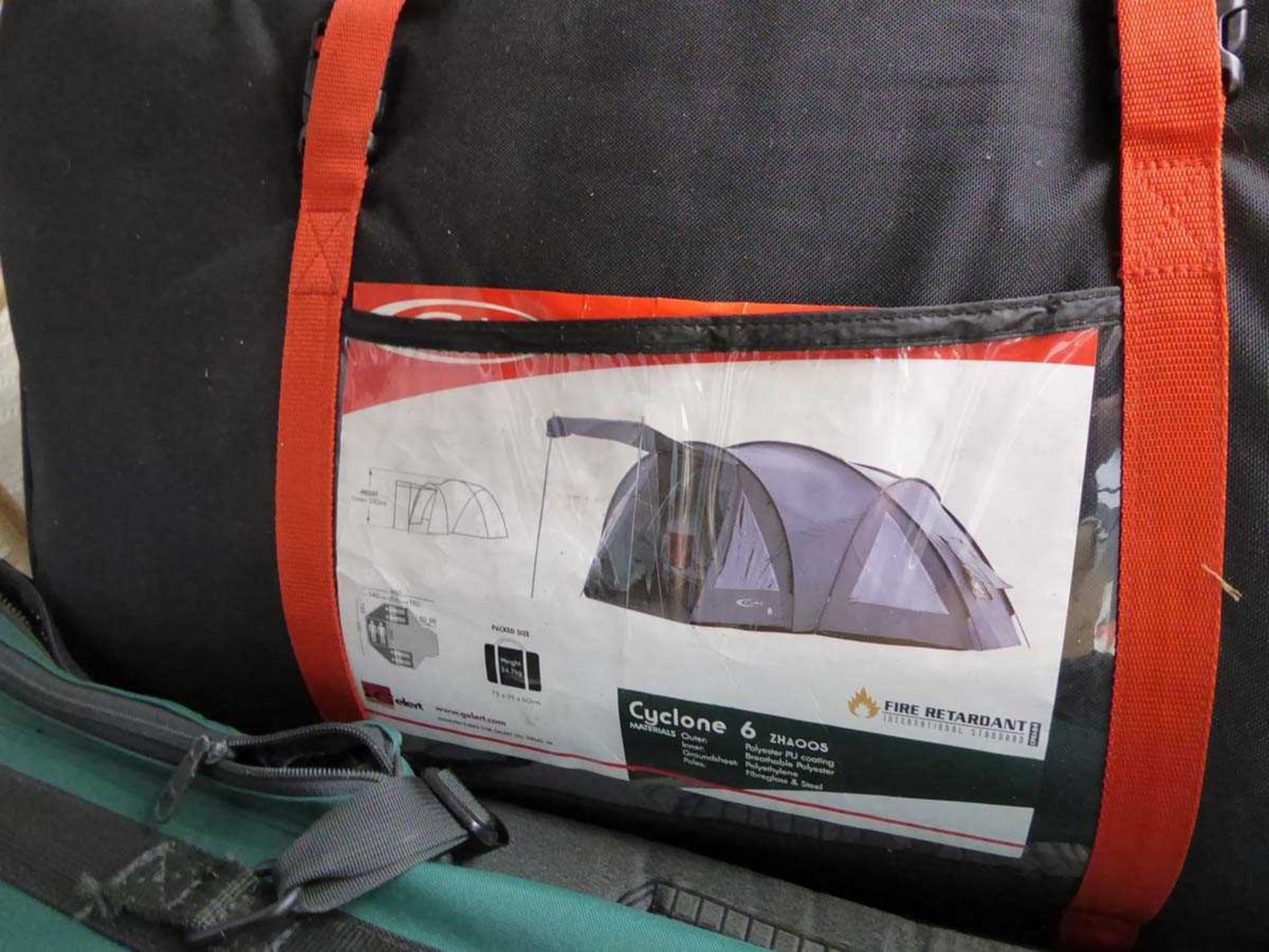 Cyclone 6 person tent - Image 2 of 2