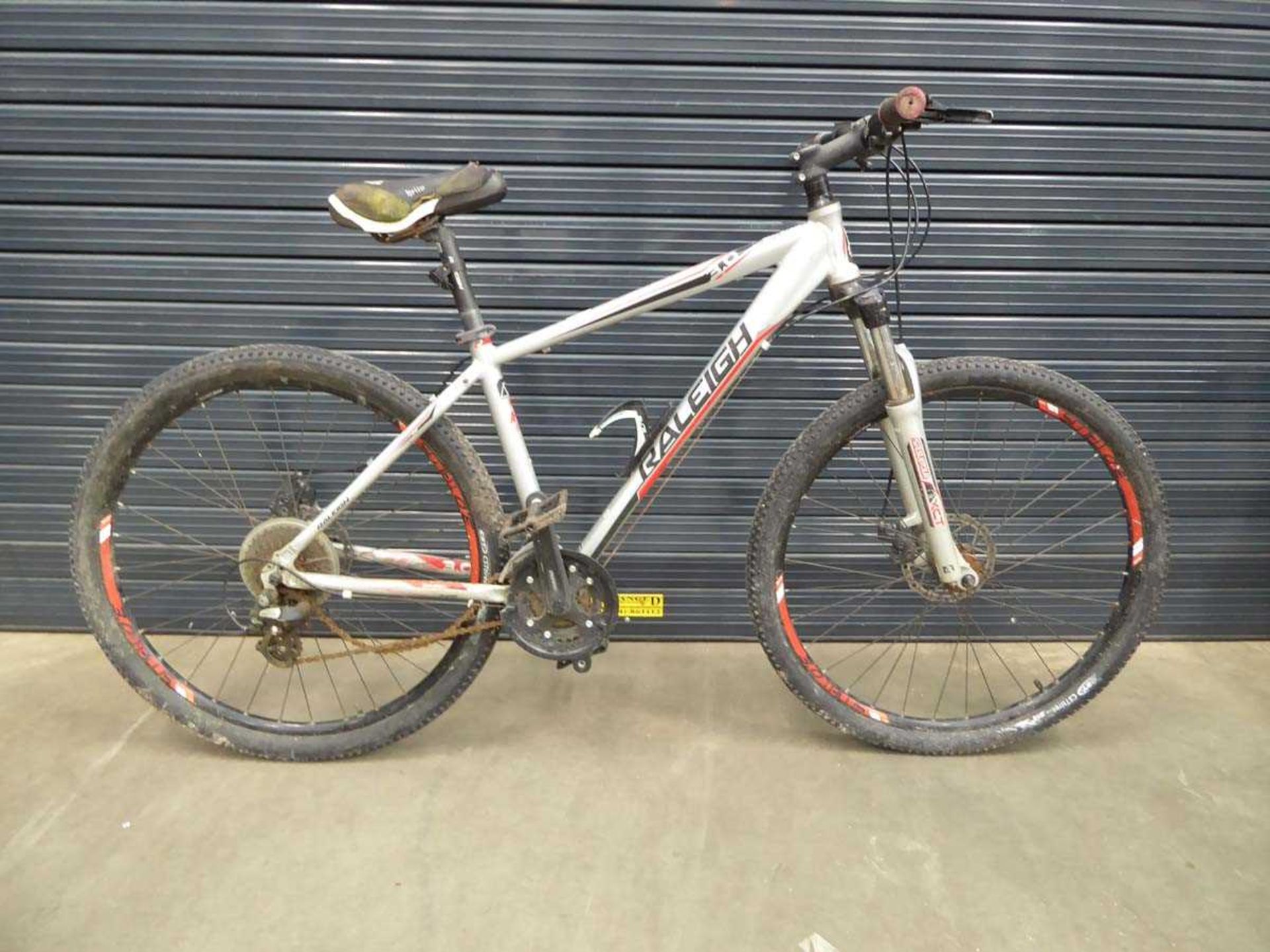 Silver Raleigh Talus gent's mountain bike