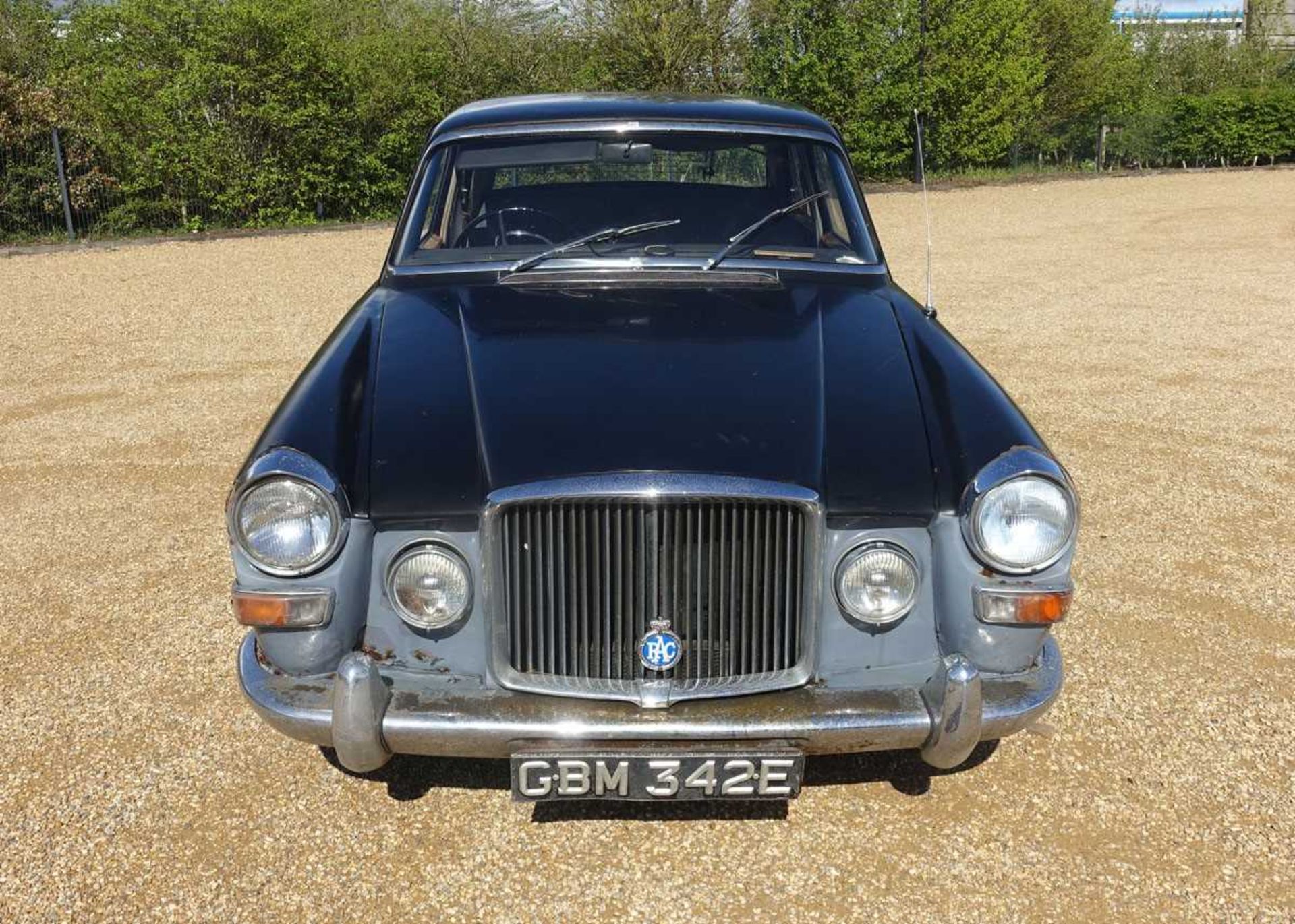 (GBM 342E) 1967 Vanden Plas Princess 4 litre R Saloon in blue/black with Rolls Royce 3909cc petrol - Image 2 of 13