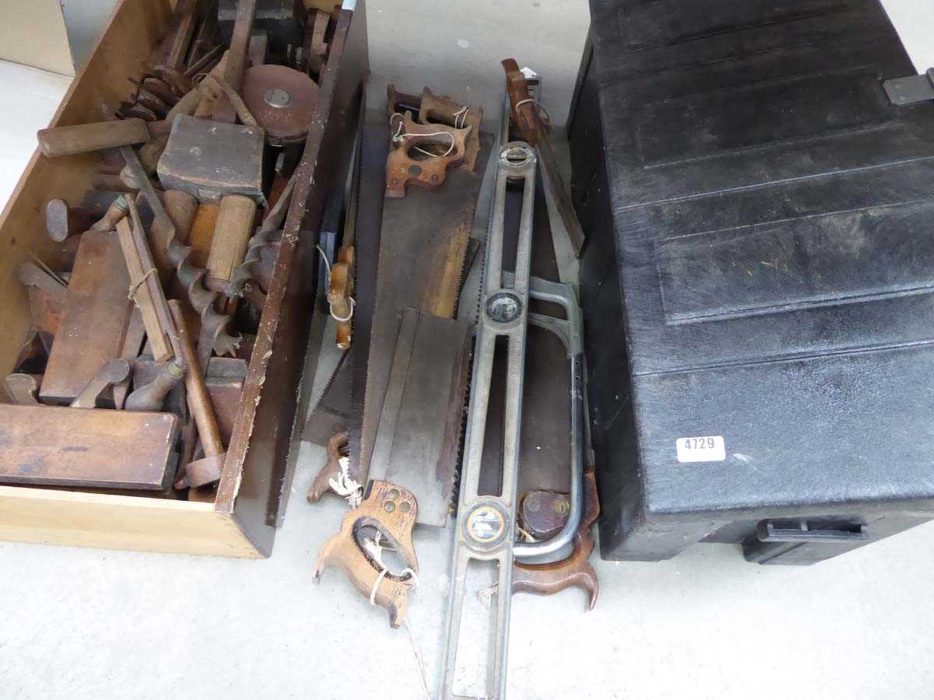 Large underbay of carpenters tools and accessories inc. saws, wooden planes, hand drills, drill bits - Image 2 of 3