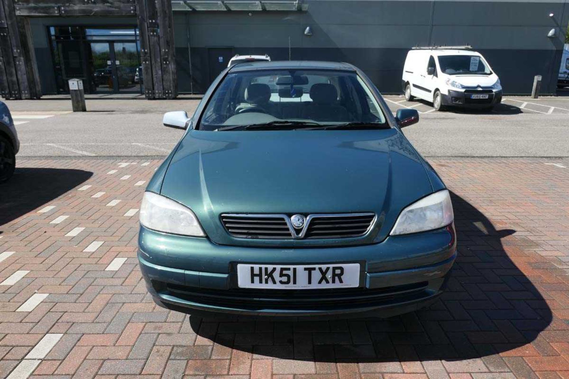 (HK51 TXR) Vauxhall Astra Club 8V, first registered 29.11.2001, 5 door hatchback in green, 1598cc - Bild 3 aus 11