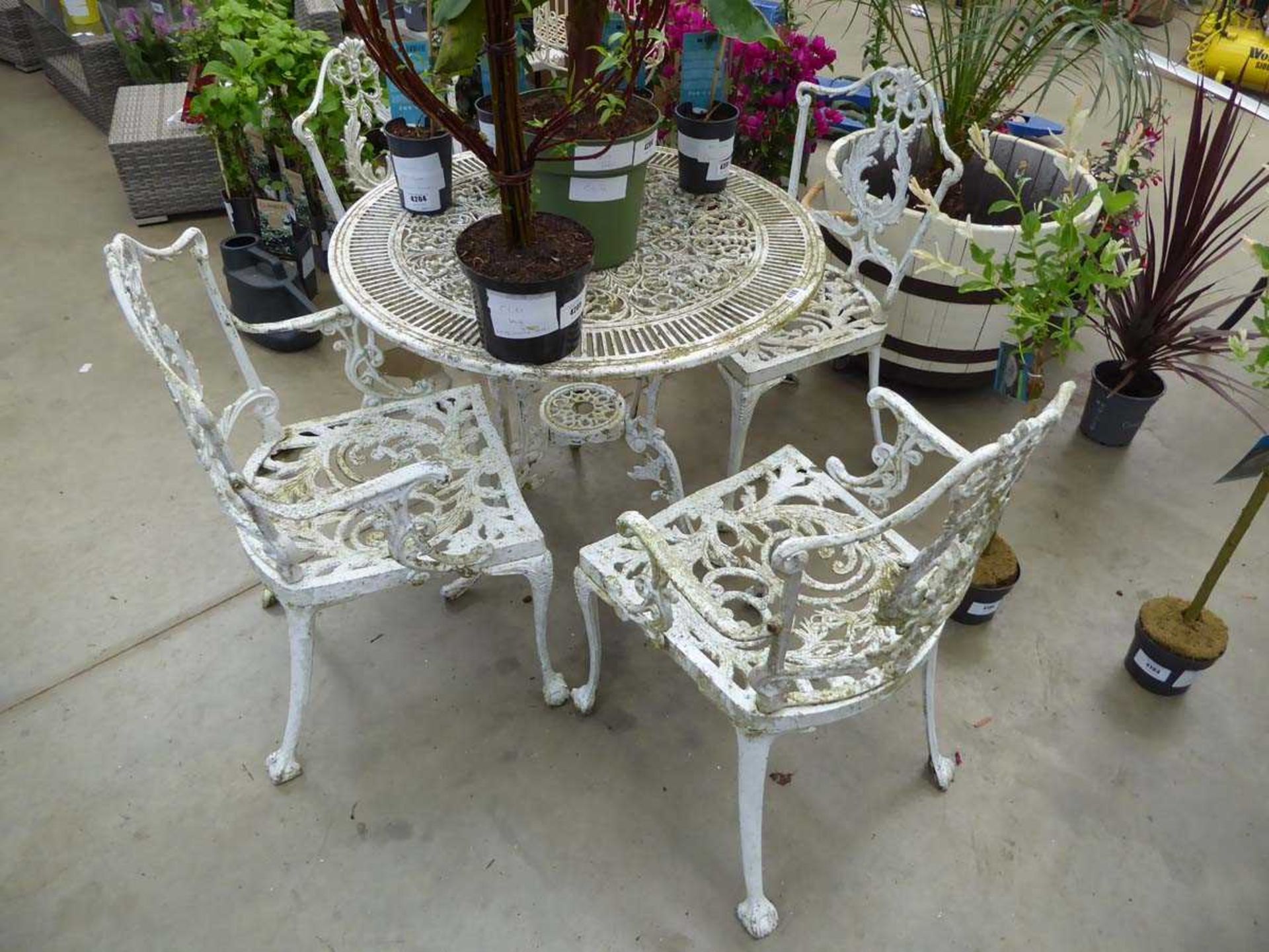 White aluminium garden table and 4 matching chairs