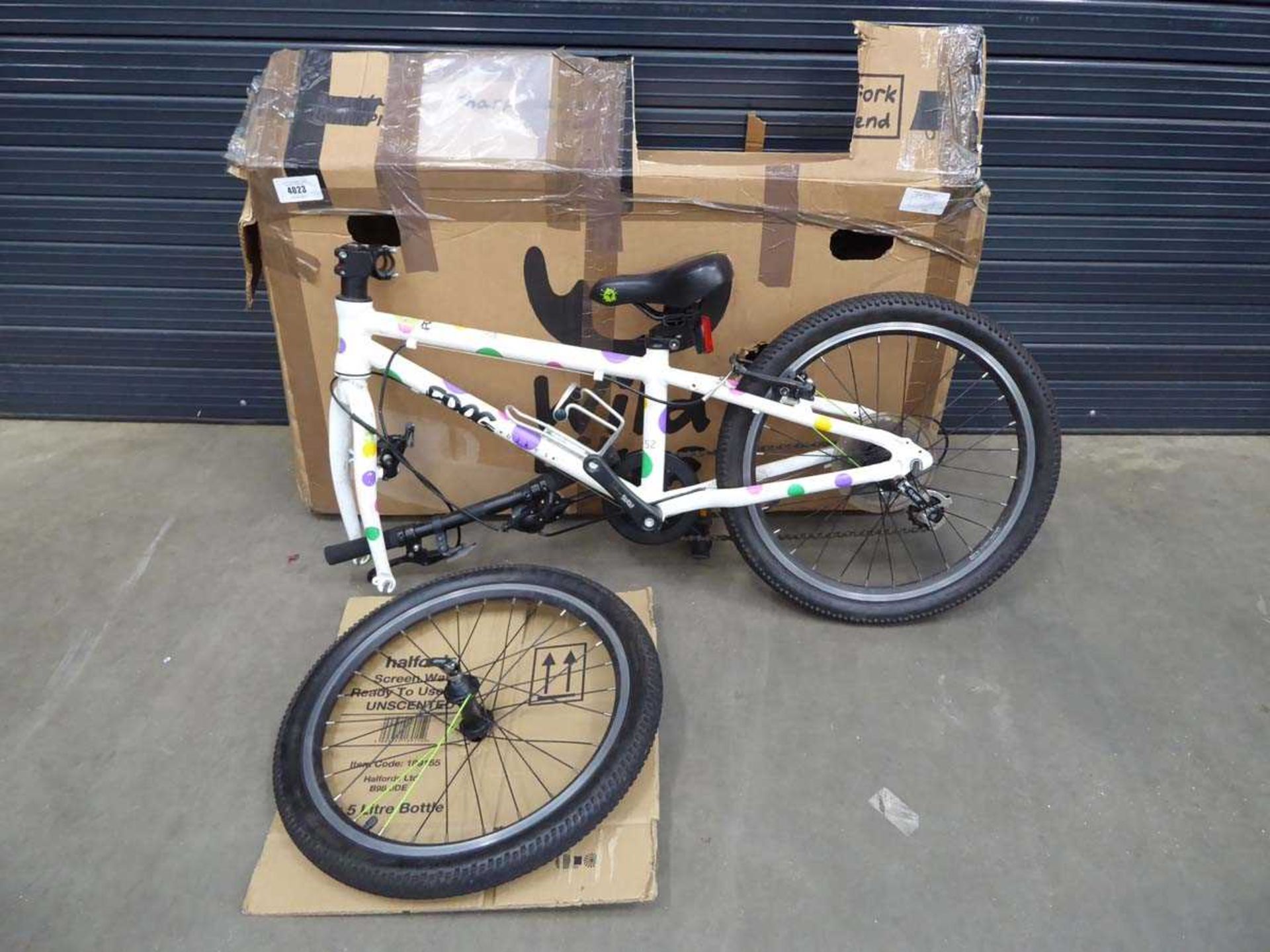 +VAT Boxed child's bike