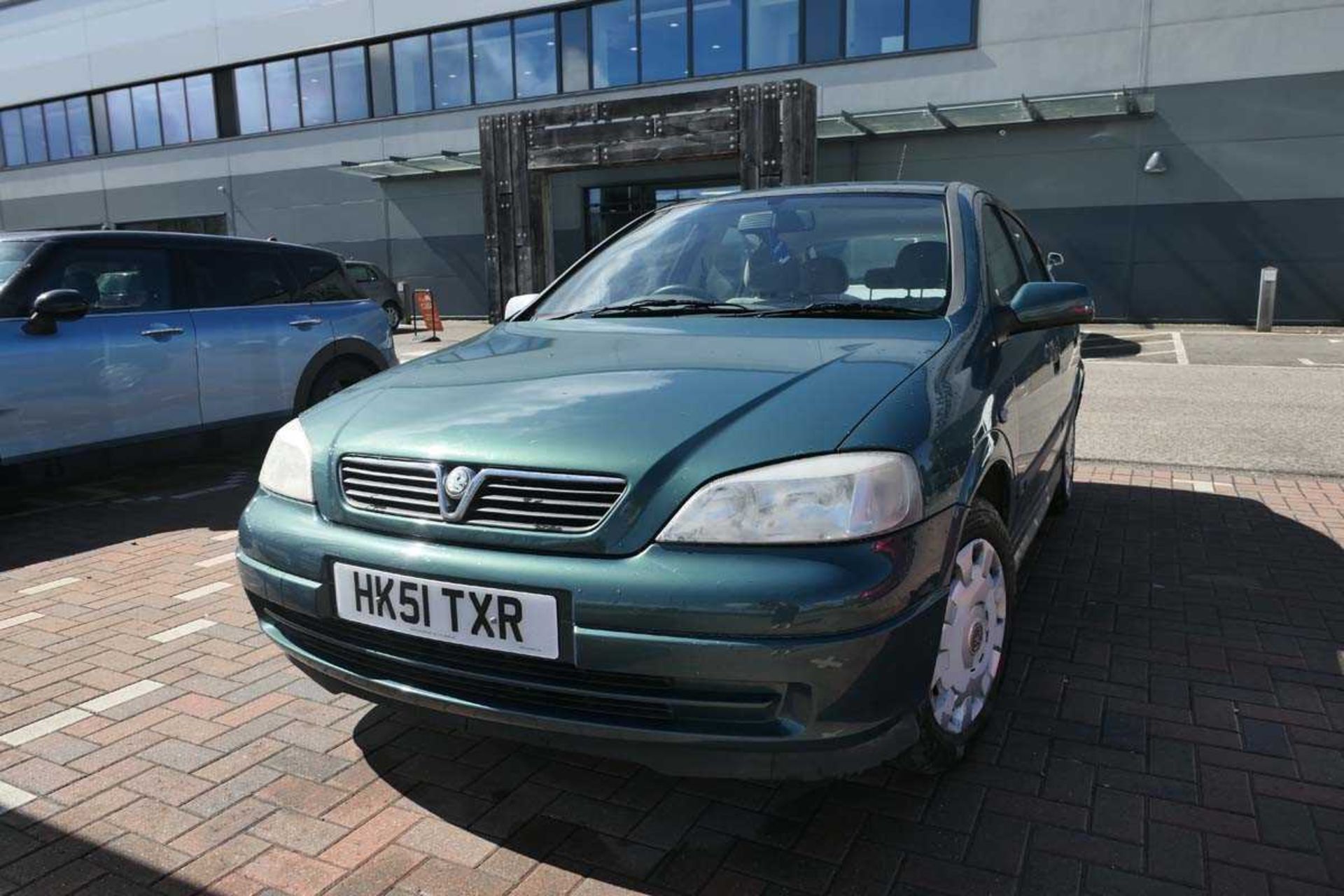 (HK51 TXR) Vauxhall Astra Club 8V, first registered 29.11.2001, 5 door hatchback in green, 1598cc - Bild 2 aus 11