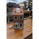 Cottage shaped table lamp