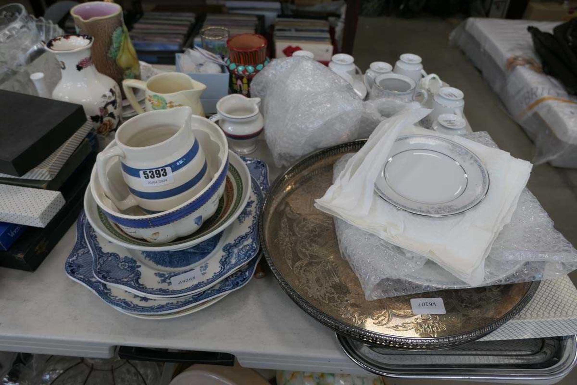 Table top with cutlery canteen, Royal Doulton and other vases, commemorative mugs, blue and white - Image 2 of 3