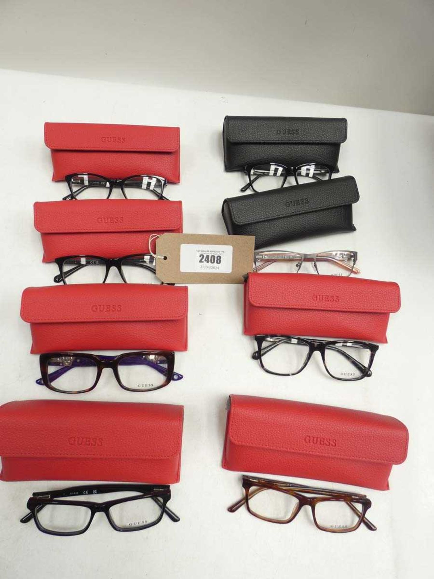 +VAT 8 pairs of Guess reading glasses with cases