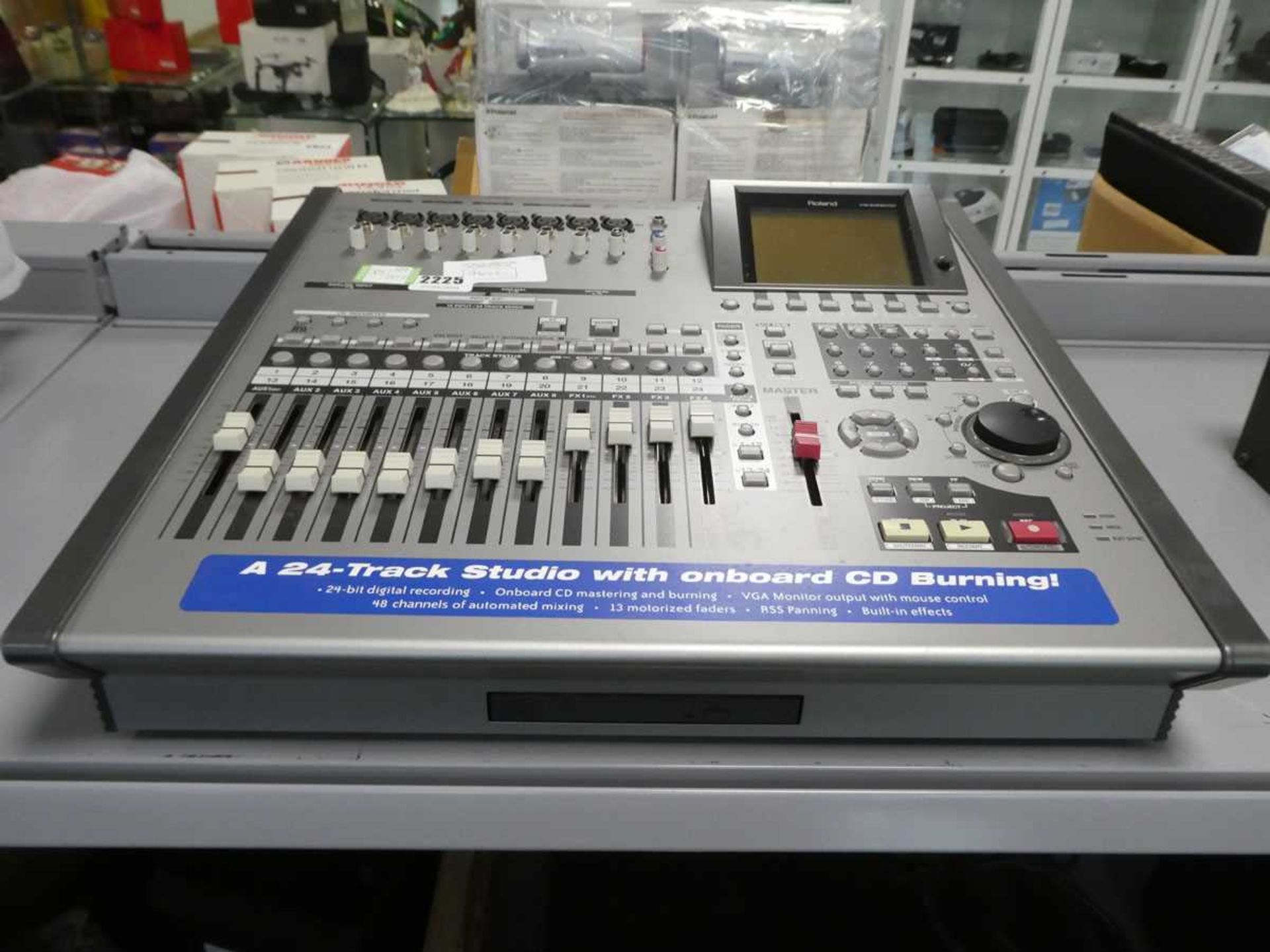+VAT Roland VS 2400 CD digital studio workstation