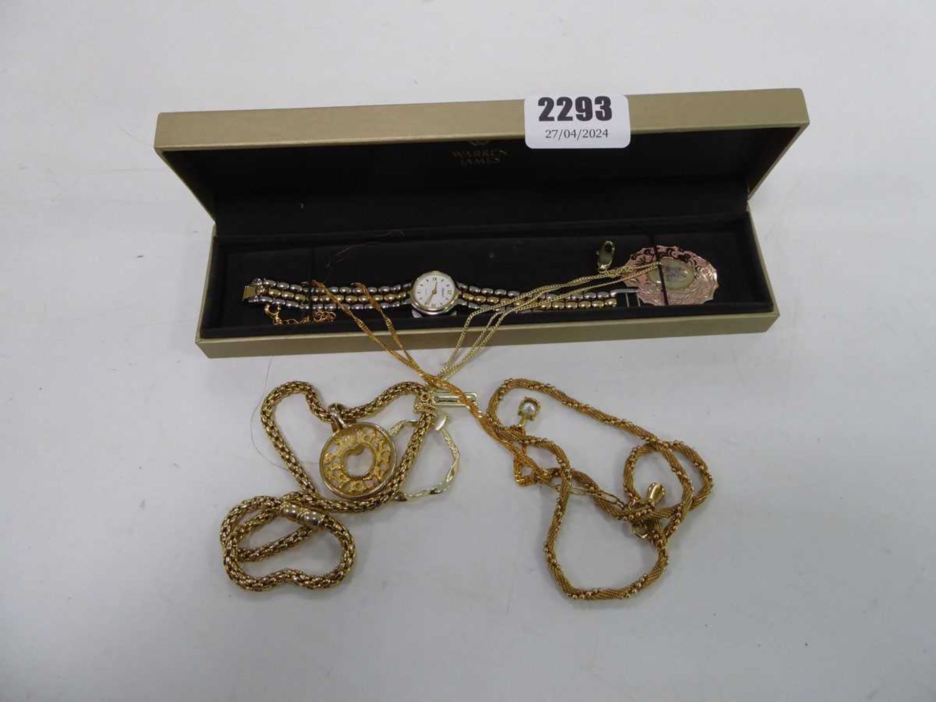 Yellow metal chain, watch, and brooch etc.