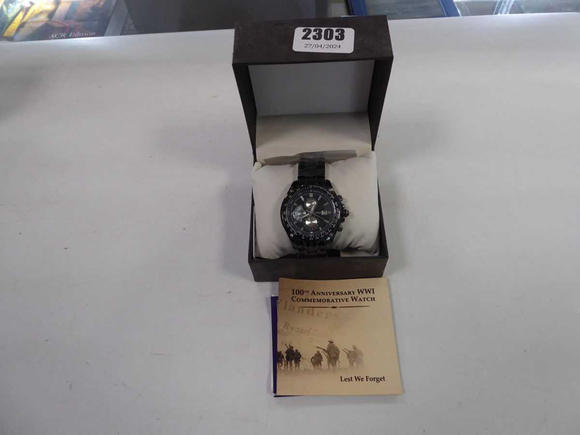 Curren sub-dial wristwatch in black
