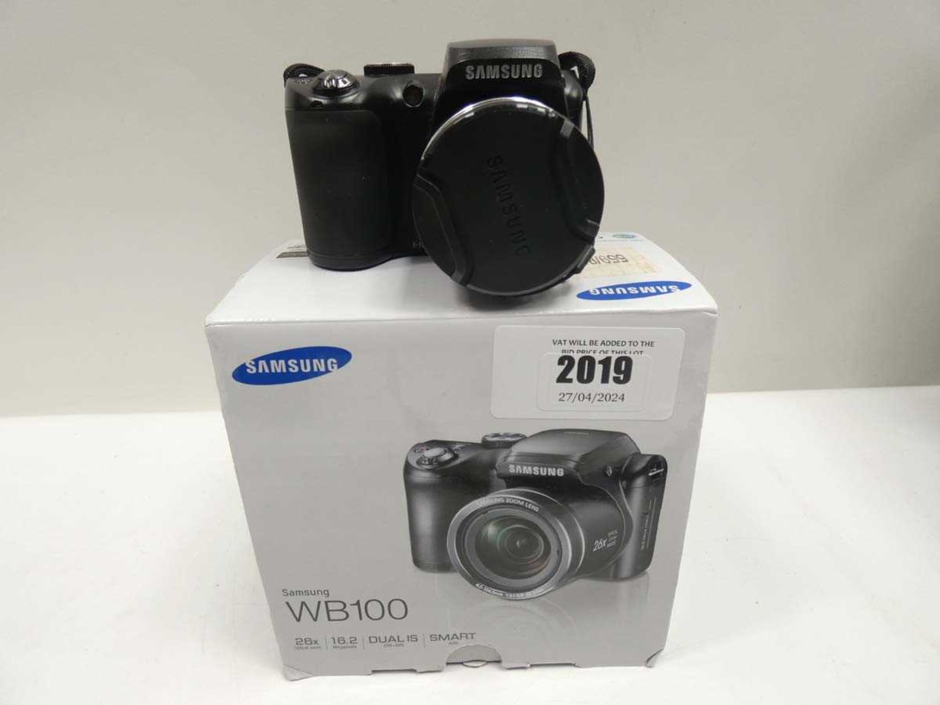 +VAT Samsung WB100 16MP digital camera with box
