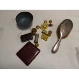 Bag of bowl, hairbrush and other items
