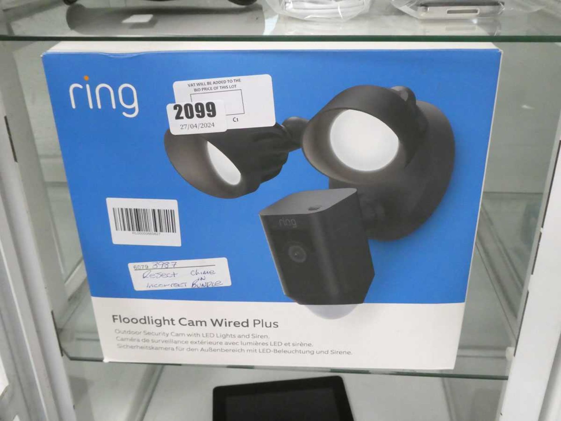 +VAT Ring Flood Light Cam Wired Plus