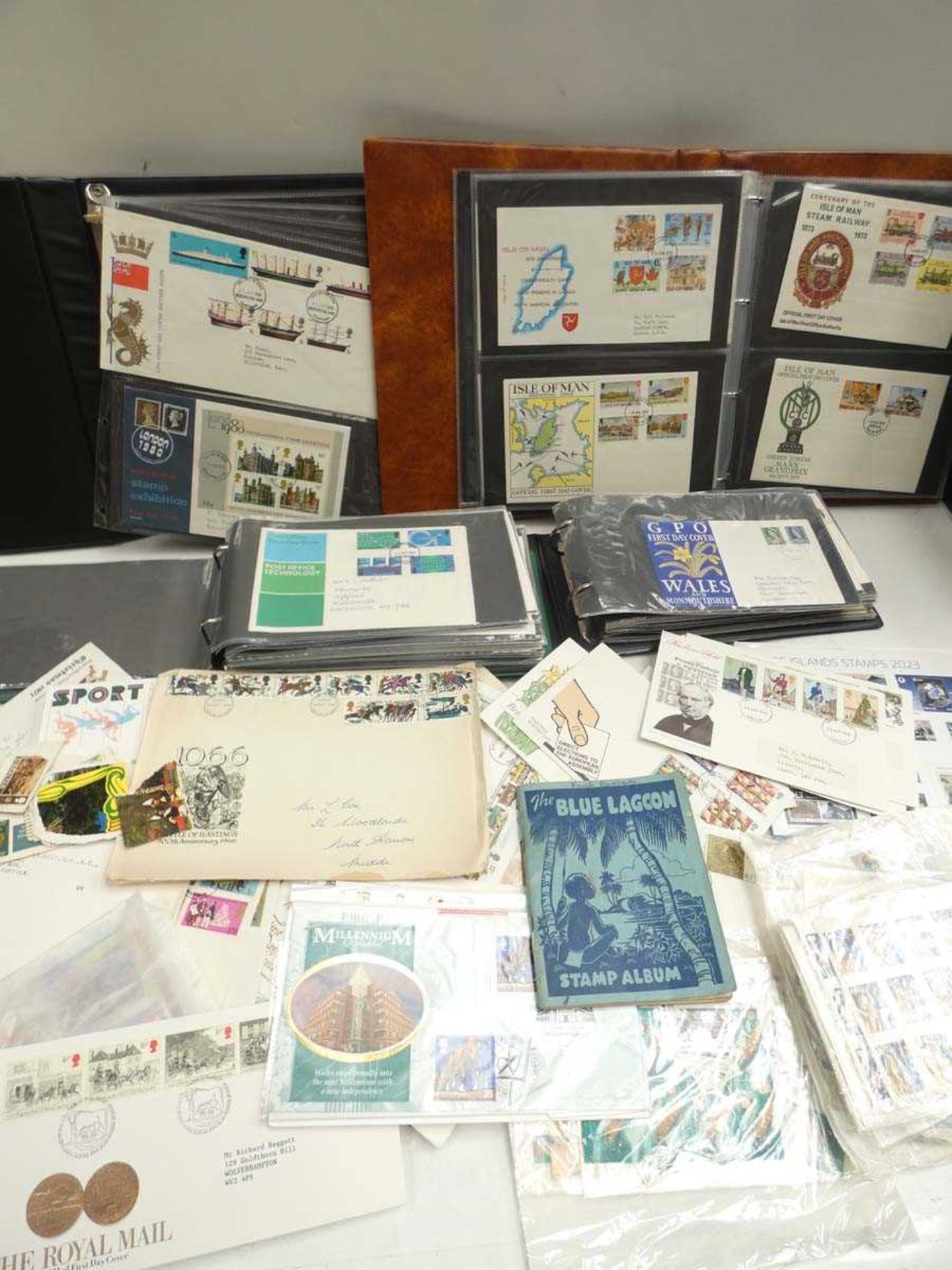 +VAT 4 folders containing First Day Covers various loose