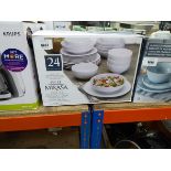 +VAT Mikasa dinnerware set