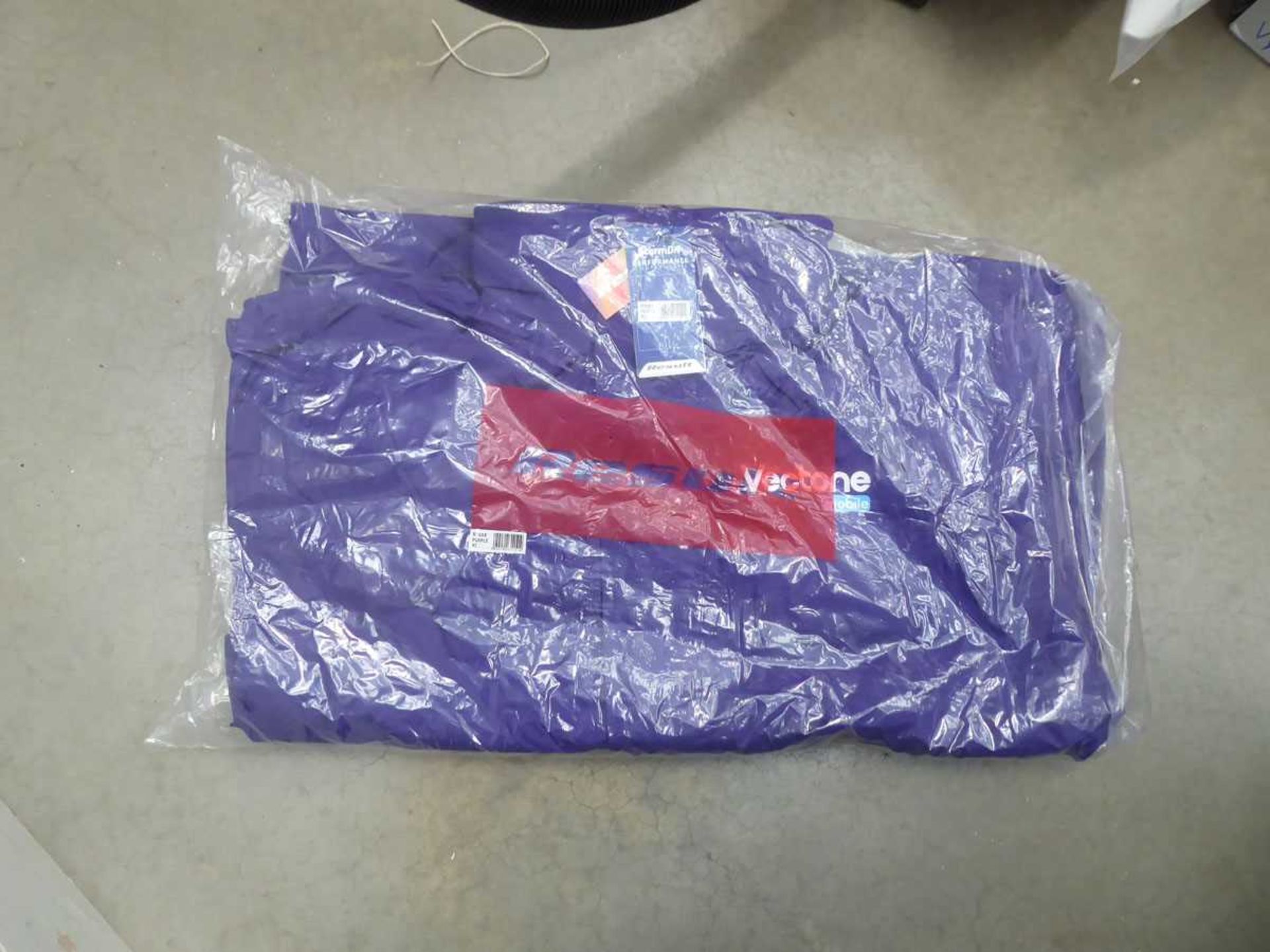 Large quantity of result performance dry jackets - Image 2 of 3