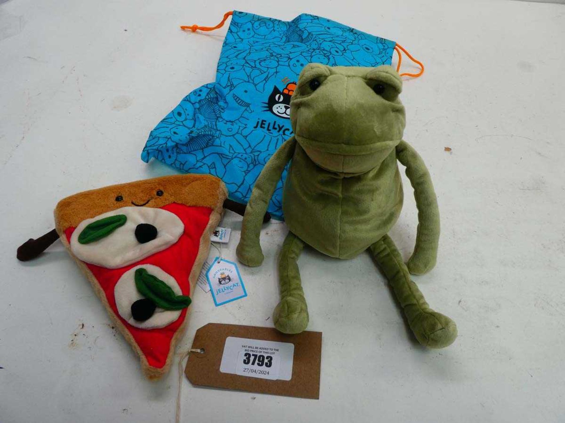 +VAT Jelly Cat fergus frog and amusable pizza plush toys with dust bag