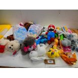 +VAT Selection of various soft plush toys