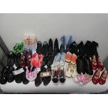 Bundle of kids shoes of various styles and sizes, includes- Nike, Adidas, Vans + Converse