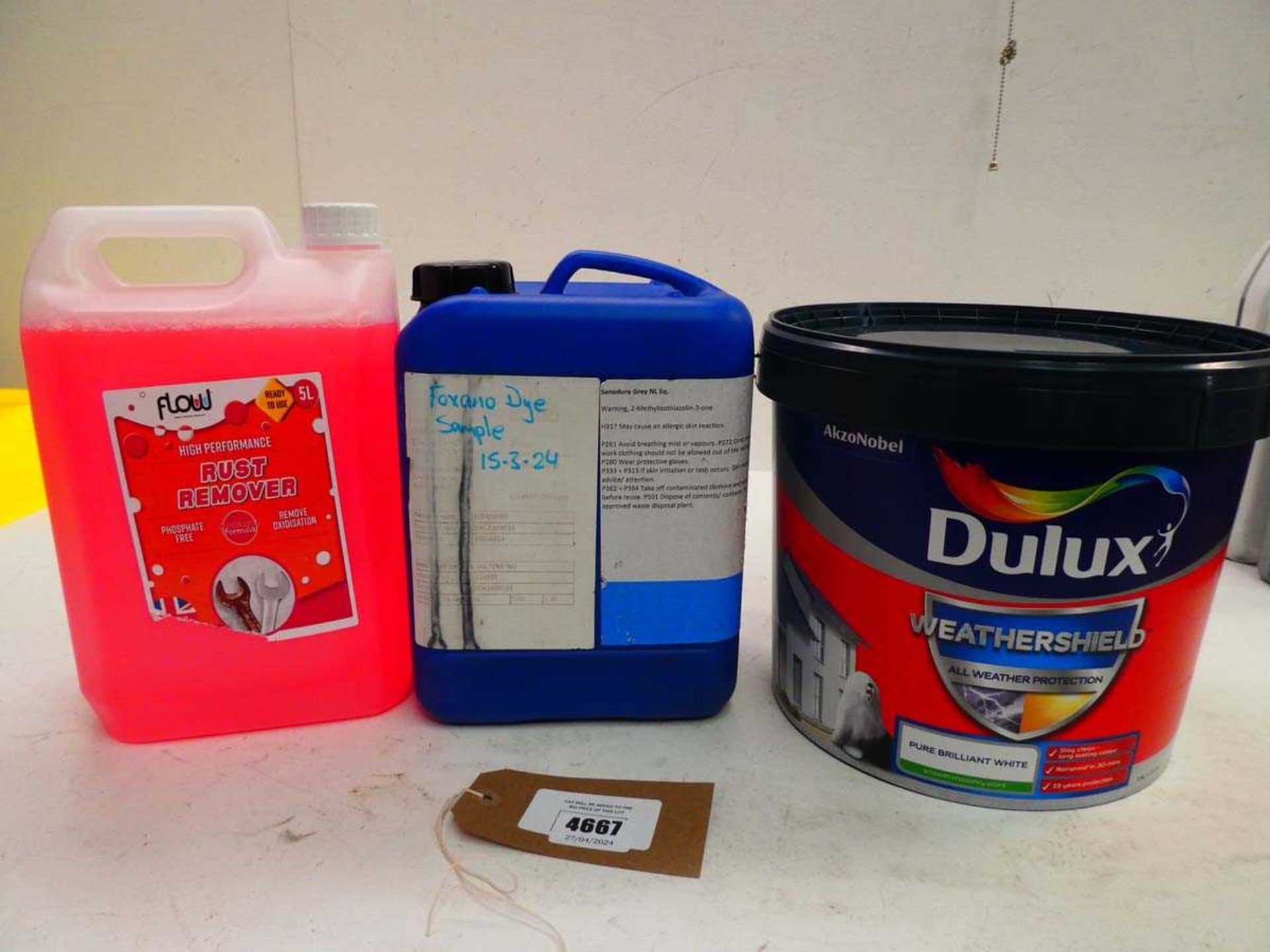 +VAT Foxano dye sample, Flow rust remover and Dulux weathersheild paint