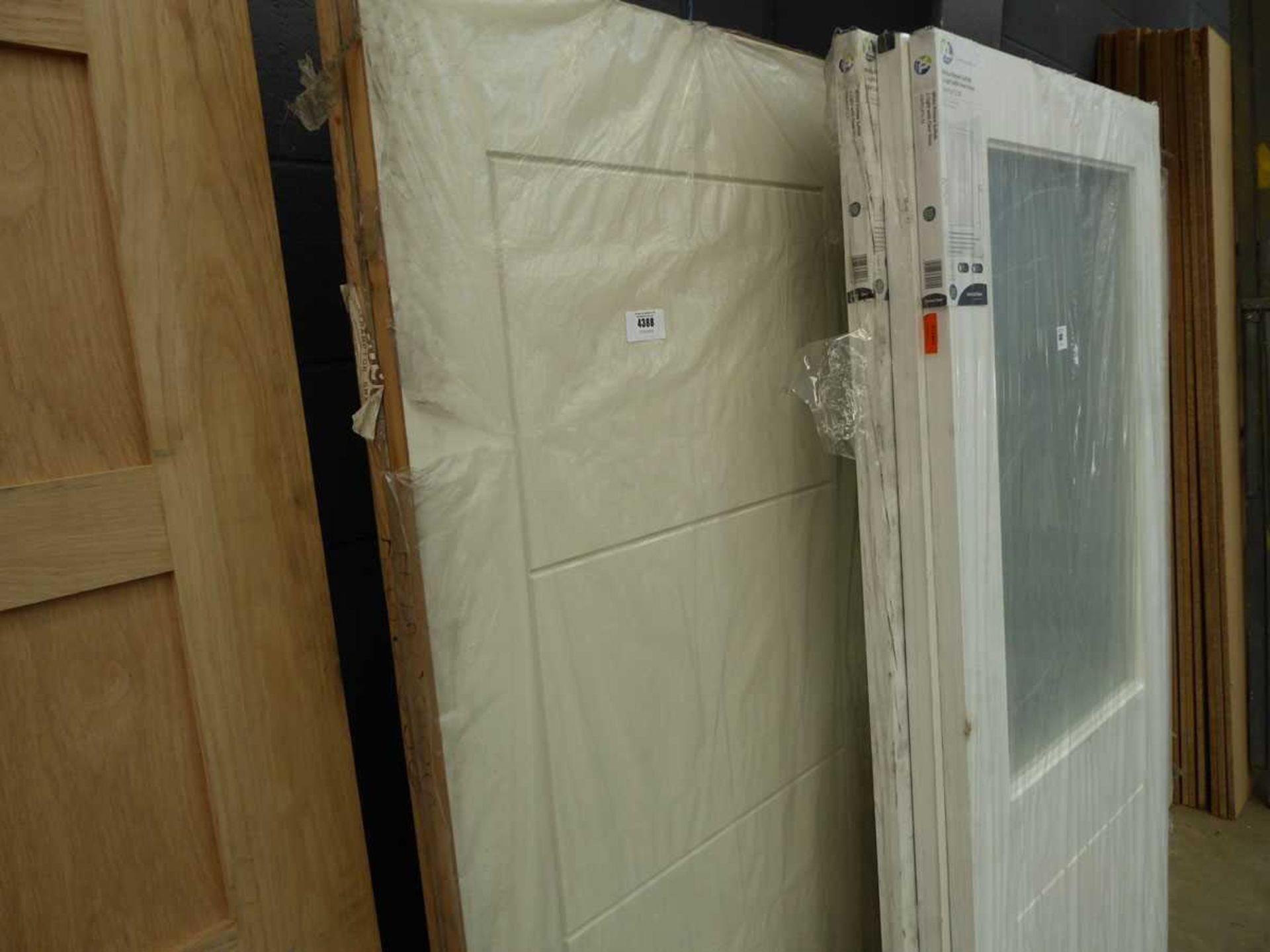 +VAT 6 white panel assorted size multi panel doors