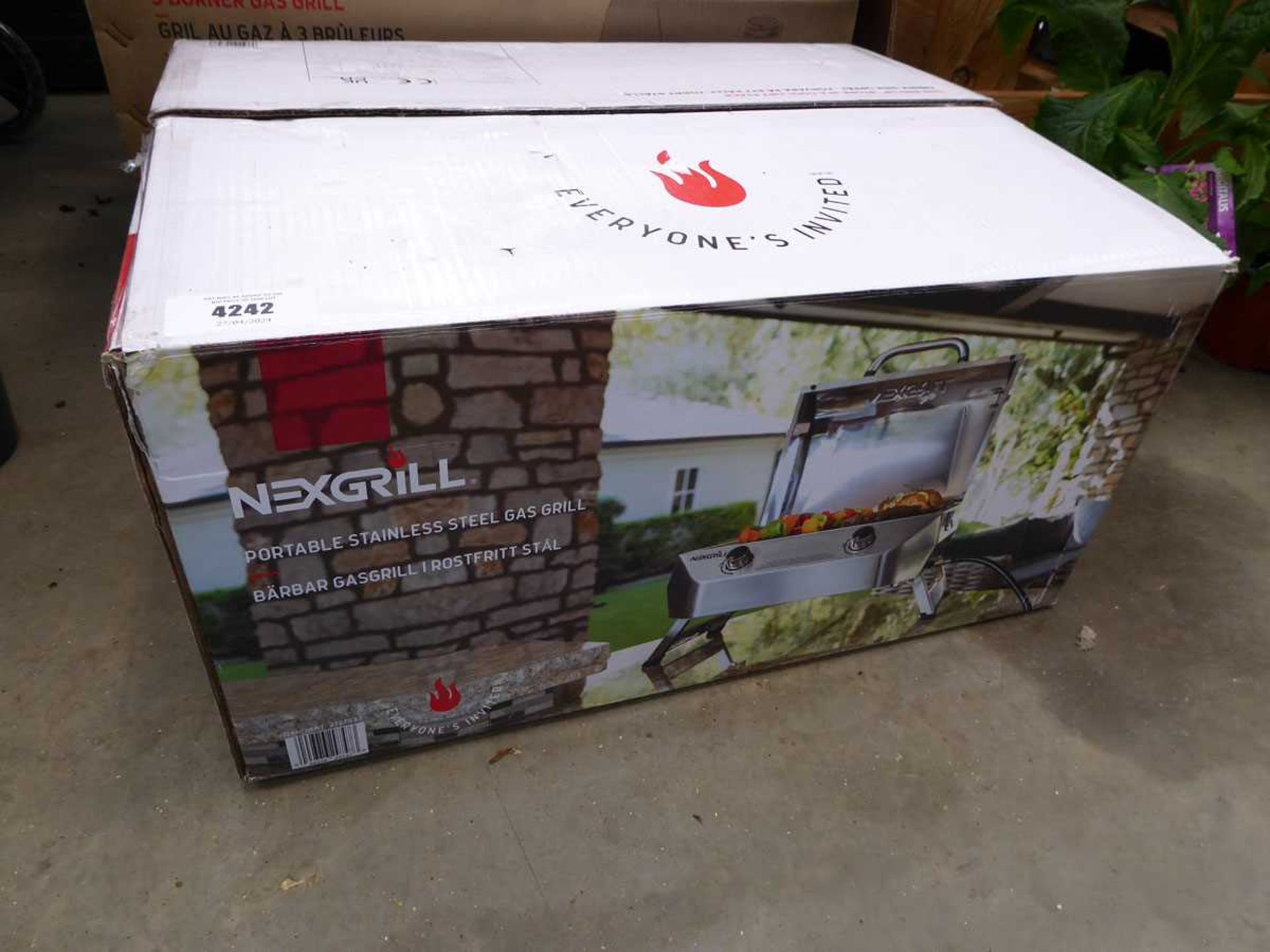 +VAT Boxed Nexgrill stainless steel BBQ