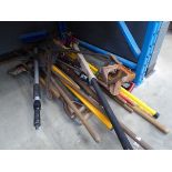 Qty of garden tools