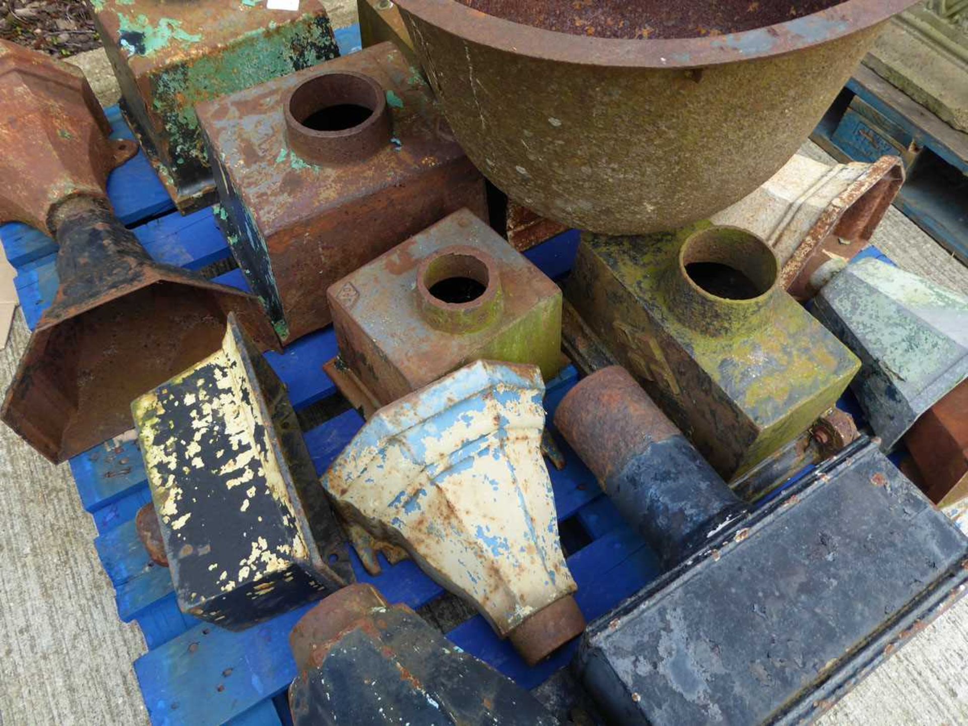 Pallet of cast iron rainwater hoppers and a vintage boiler - Image 2 of 2