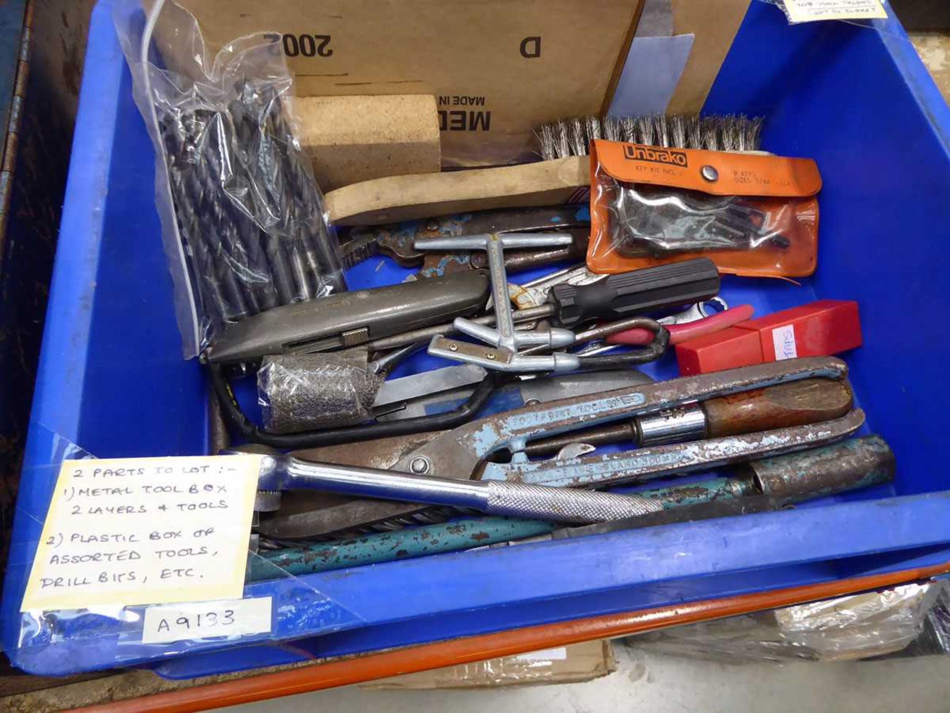 Small metal toolbox with assorted tools and plastic box of assorted tools including tin snips, drill - Image 2 of 3