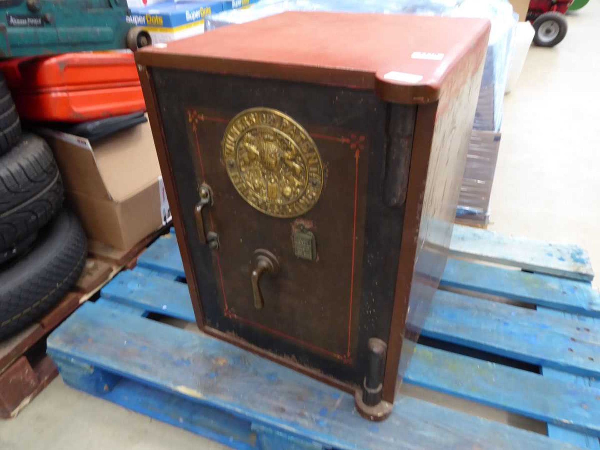 Vintage Milners safe with key