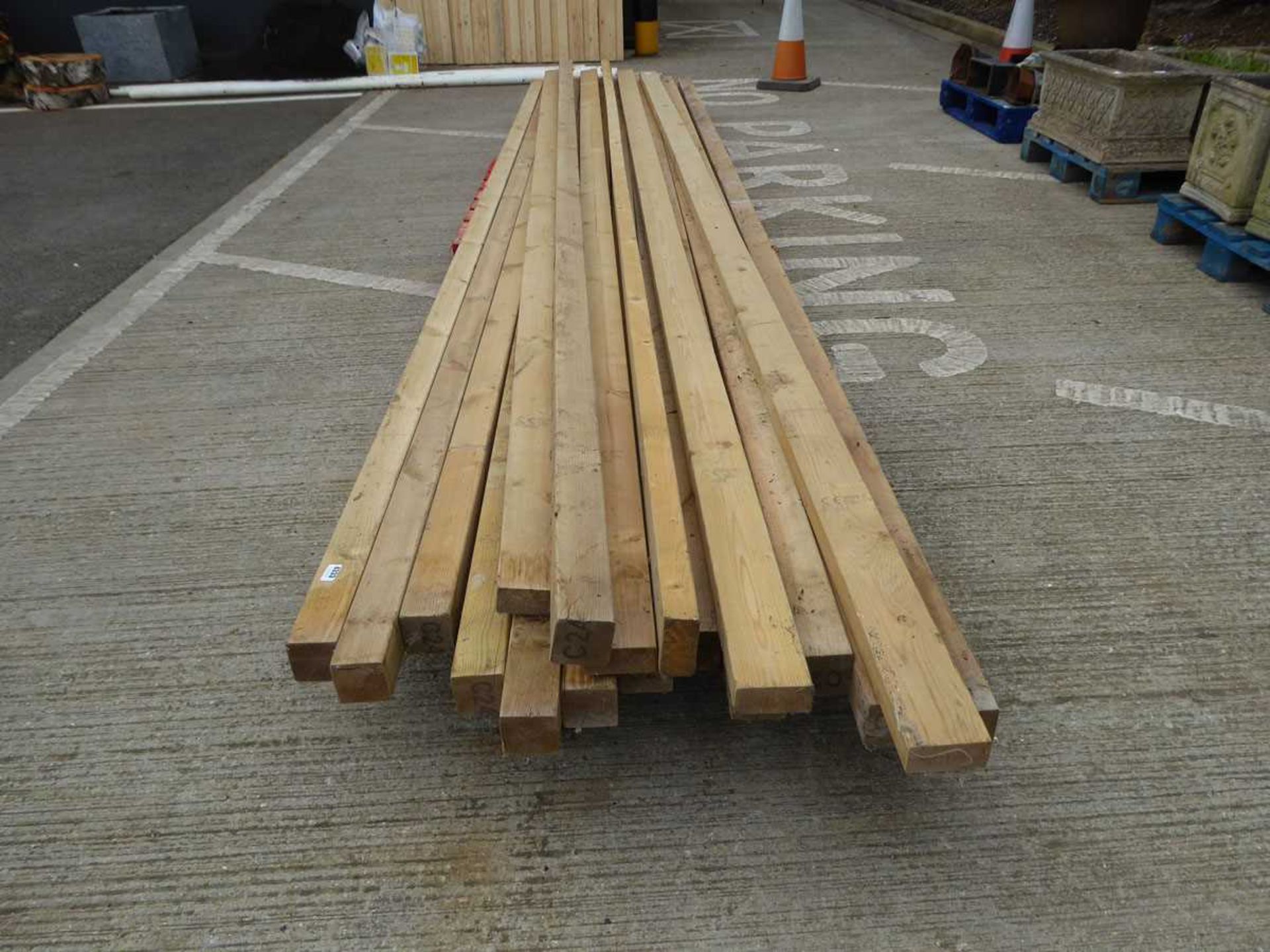 Large pallet of long lengths of timber - Image 2 of 2