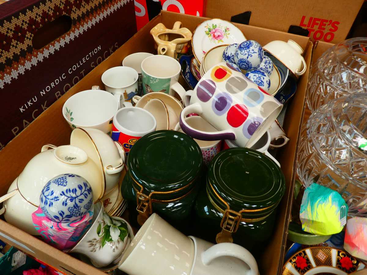 +VAT 3 boxes containing coffee mugs, phrenology head, ginger beer bottle, jasperware, ornaments - Image 4 of 5