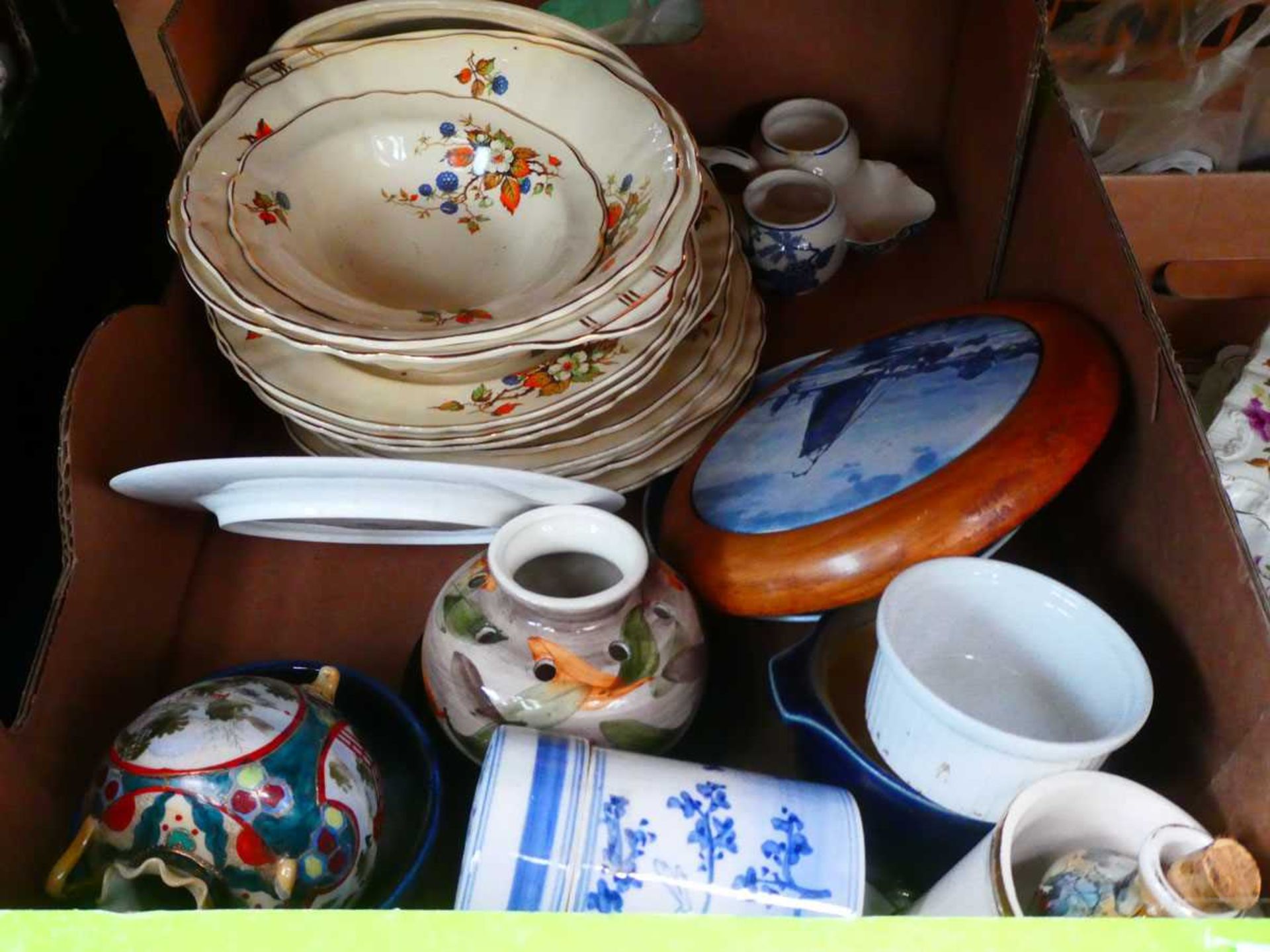 5 boxes containing household crockery and china to include dinner plates, dishes, and cheese dish - Image 3 of 4