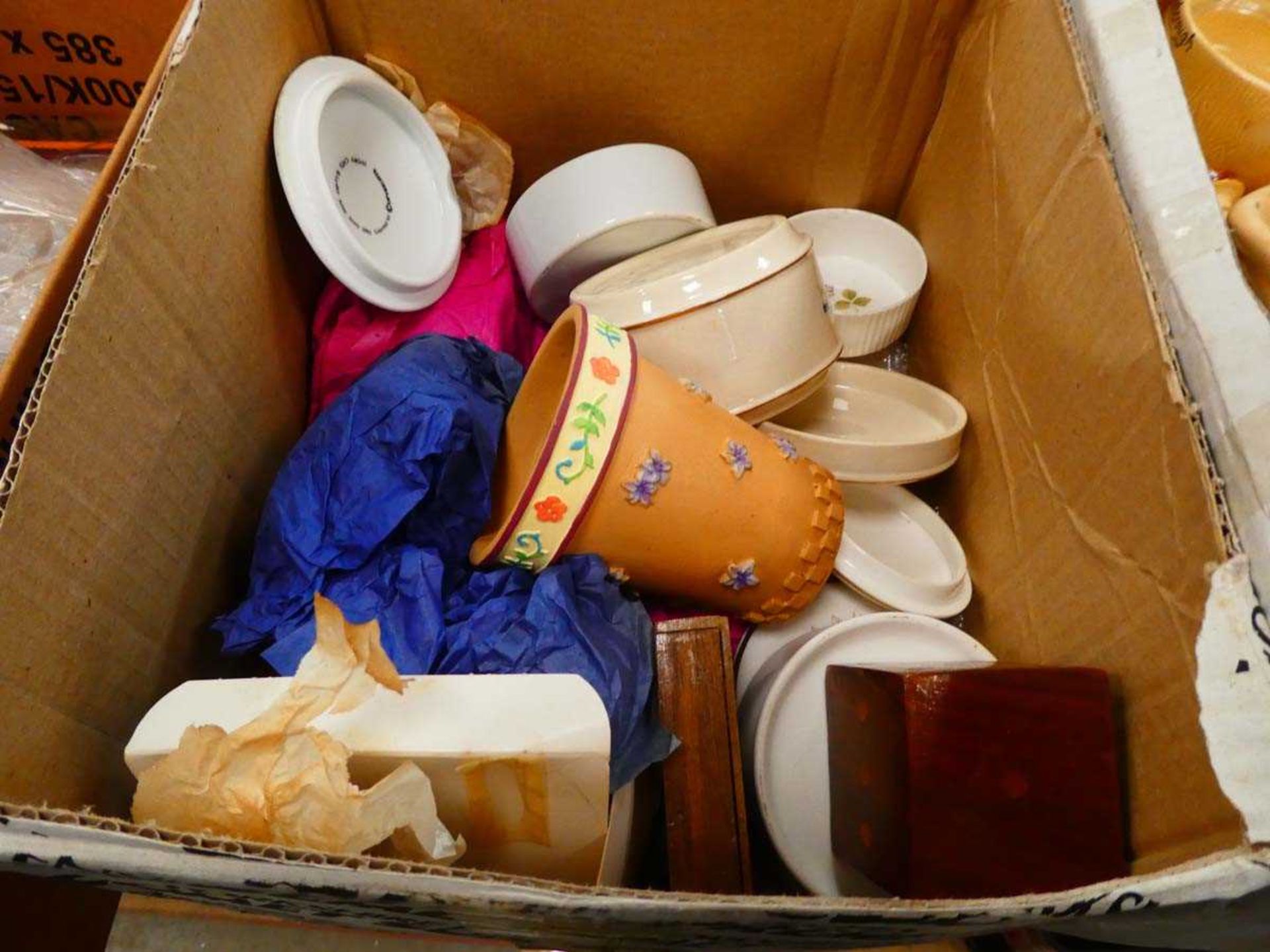 3 x boxes containing floral patterned crockery, Bulgarian pottery, various dishes and treen - Image 4 of 4