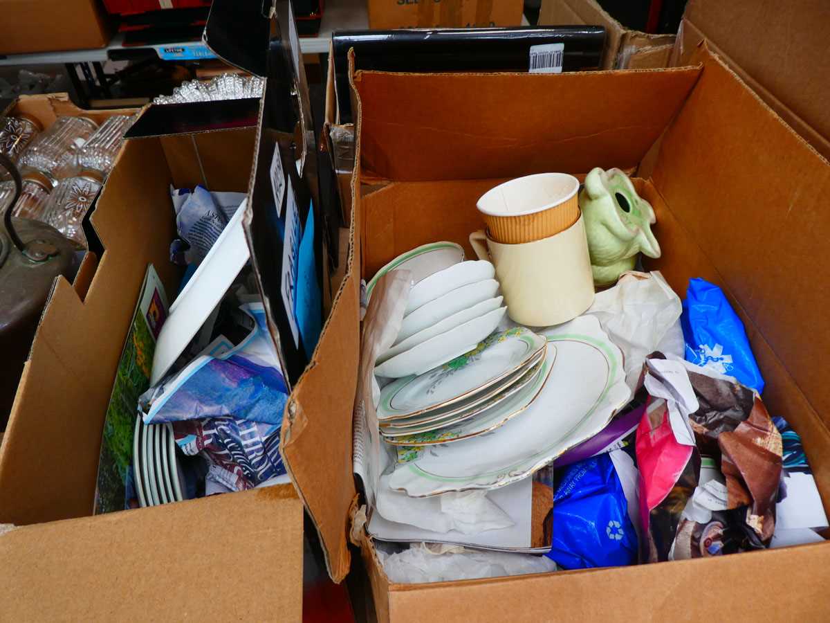 2 boxes containing Roslyn and Susie Cooper crockery, plus ornamental figures