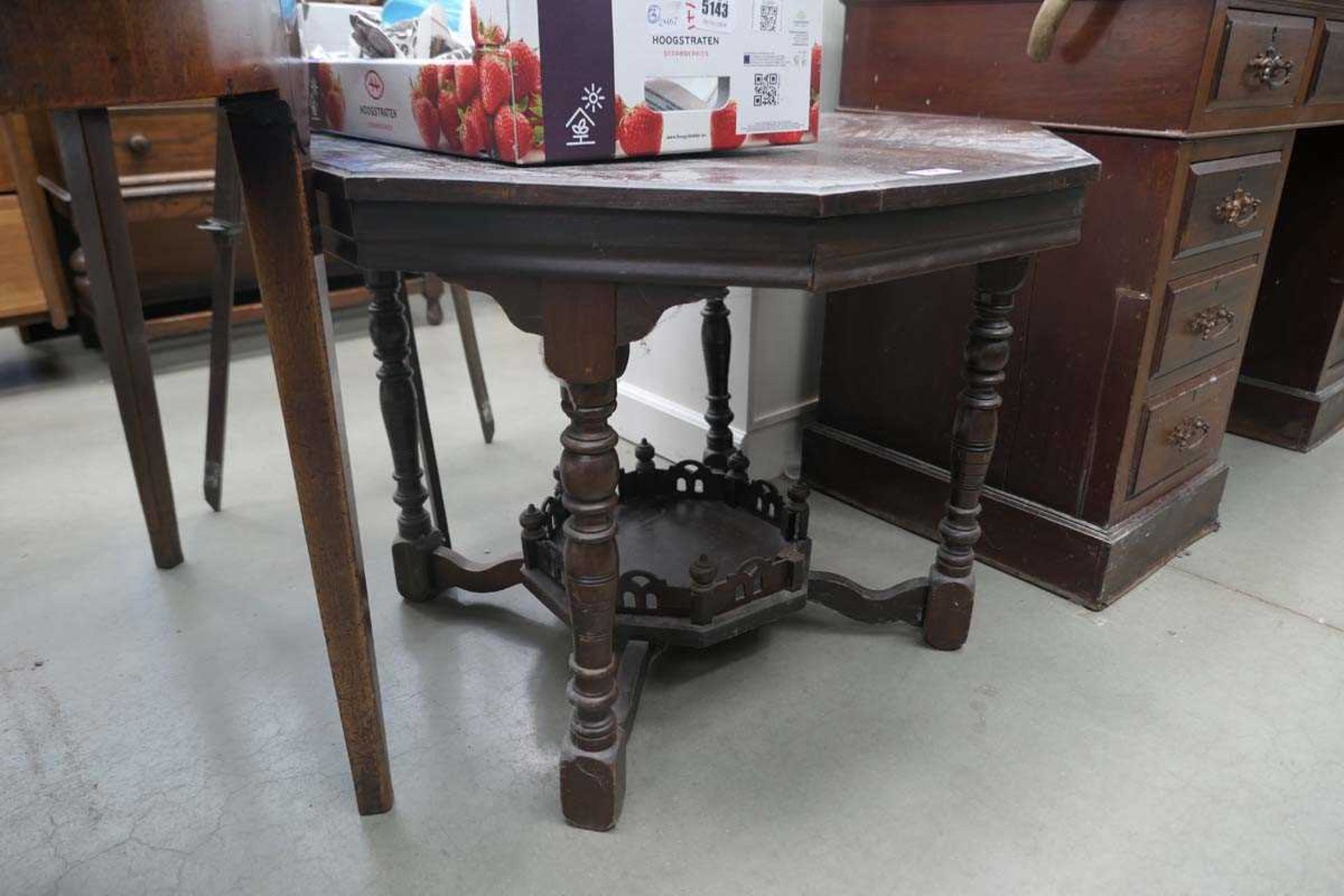 Oak octagonal side table with second tier - Image 2 of 2