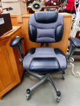 Leather effect office chair